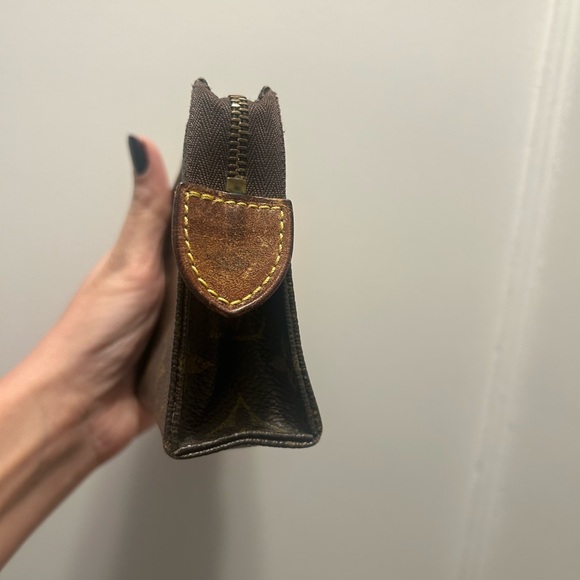 Louis Vuitton Brown and Gold Monogram Pouch EUC - Picture 6 of 15